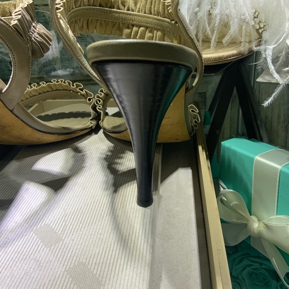 BURBERRY Flirty Ruffle Embellished Slingback Sandal Heels in Trench - Picture 6 of 9